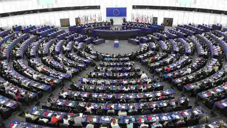 Європарламент ухвалив механізм призупинення безвізового режиму з Україною