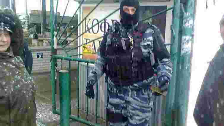 У Сімферополі російські силовики затримали на ринку 5 осіб з українськими паспортами
