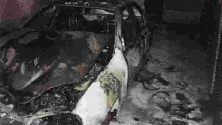 В Ужгороді спалили авто керівника одного з департаментів міської ради