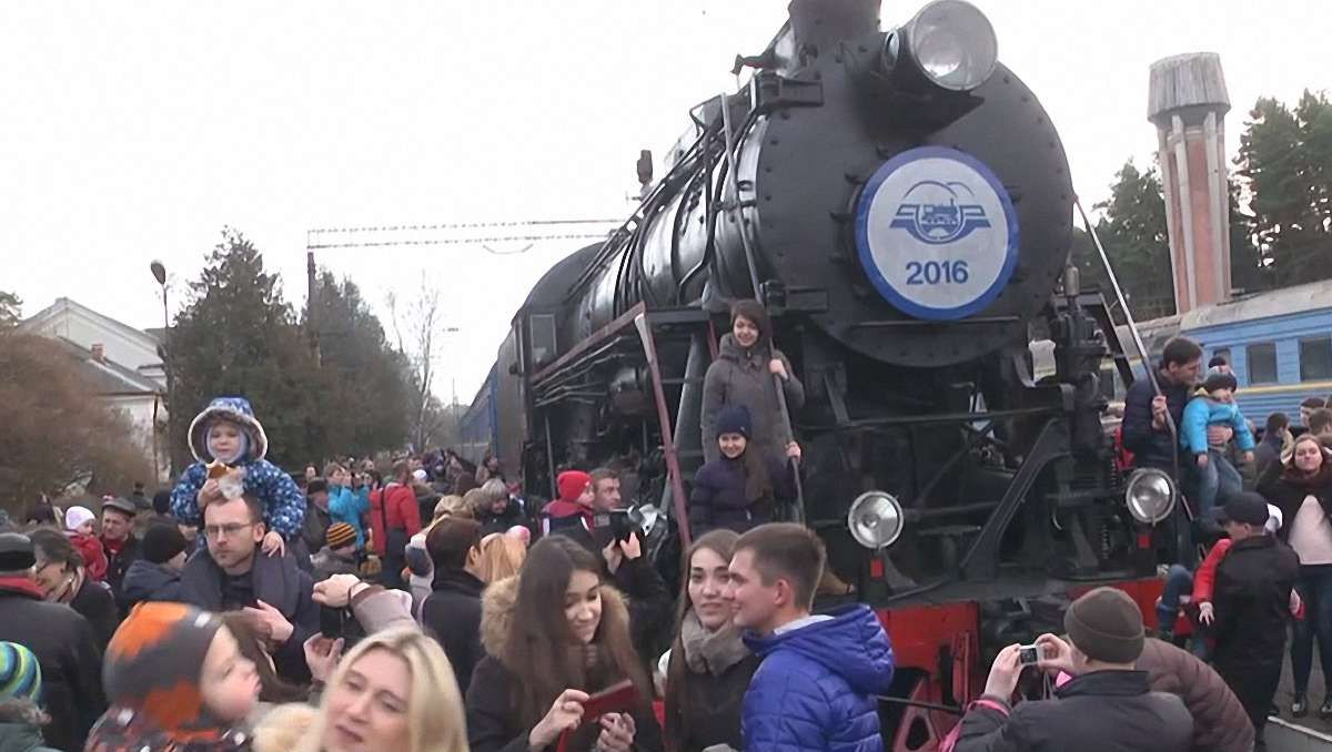 На свята у Львові можна буде покататися на ретро-поїзді