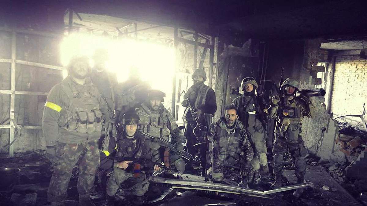 Щонайменше 10 «кіборгів» все ще вважаються зниклими безвісти, - ЗМІ