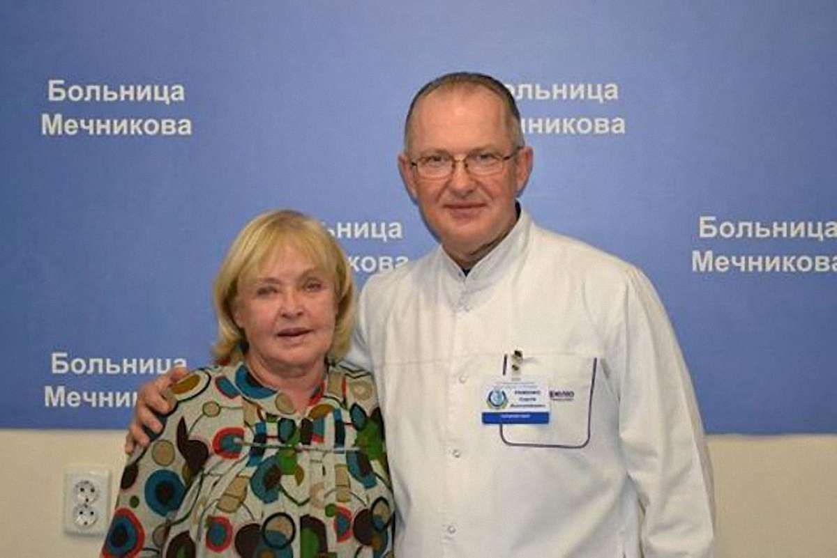 Актрису Аду Роговцеву виписали з лікарні у Дніпрі