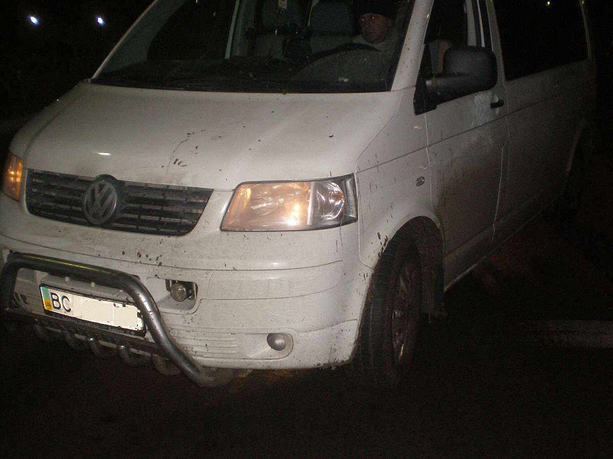 У Шегинях водій буса намагався прорватися повз прикордонників і скоїв ДТП
