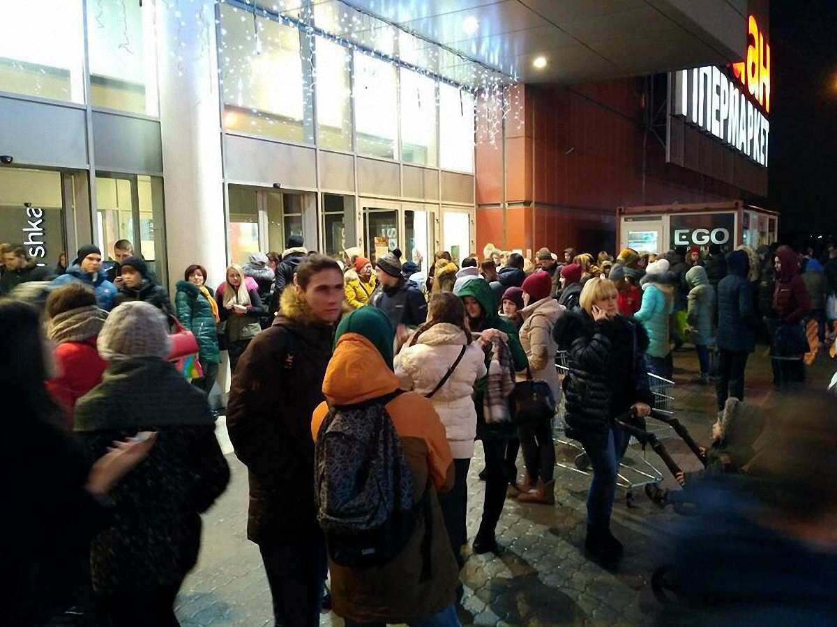 У Львові другий день поспіль «мінують» торговельні центри