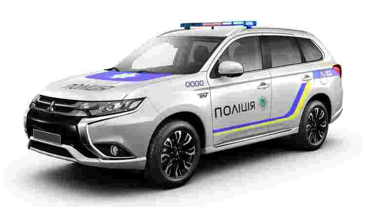 Mitsubishi Motors знизила вартість гібридних позашляховиків для української поліції на 14%
