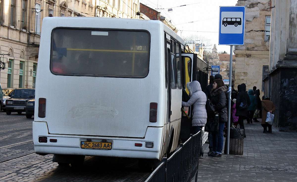 1 січня громадський транспорт Львова працюватиме у звичному режимі
