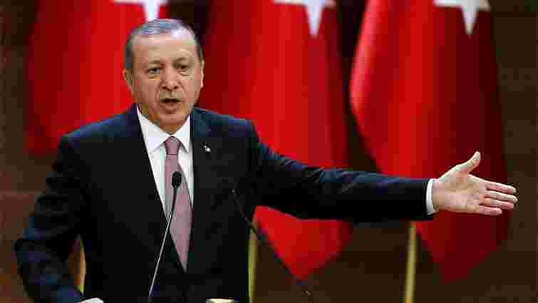 Комітет парламенту Туреччини схвалив розширення повноважень Ердогана