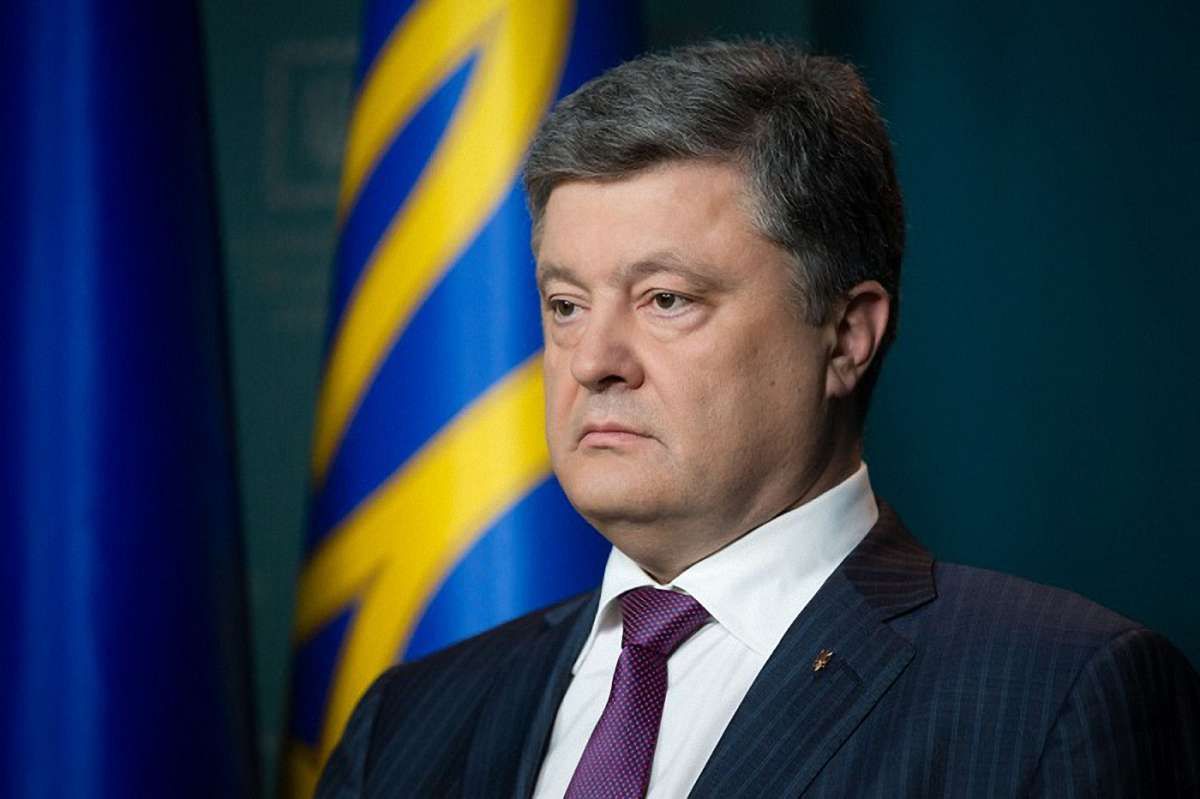 Порошенко схвалив закон про заборону ввезення в Україну російської пропагандистської літератури