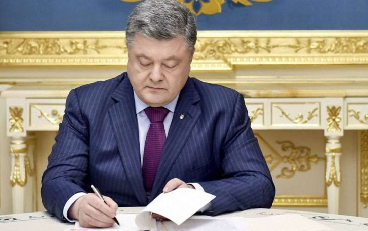 Порошенко підписав закон про суттєве підвищення акцизів на алкоголь та тютюн