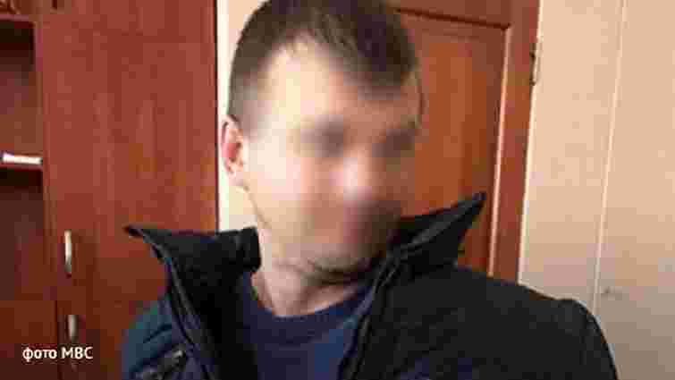 Підозрюваного в подвійному вбивстві на Одещині арештували без права застави