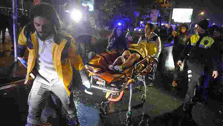 У нічному клубі Стамбула нападник в костюмі Санта-Клауса розстріляв 39 і поранив 69 людей