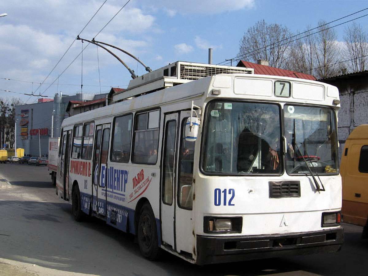 У Львові відновлює роботу тролейбус №7