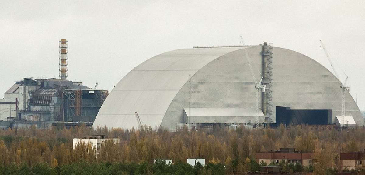 Завдяки встановленій арці на Чорнобильській АЕС радіаційний фон зменшився вдвічі