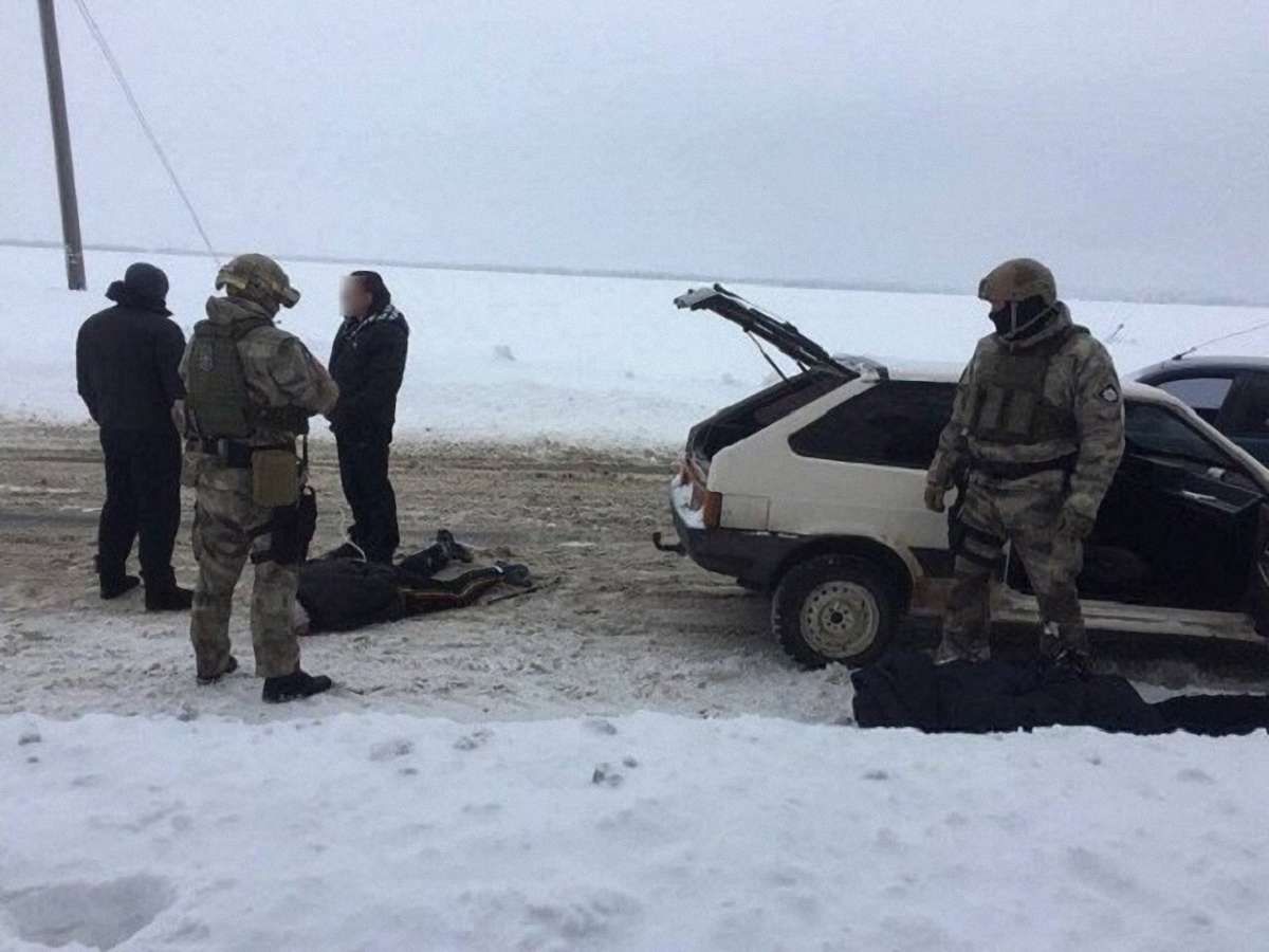 У Харківській області затримали злочинну групу до якої входили колишні поліцейські