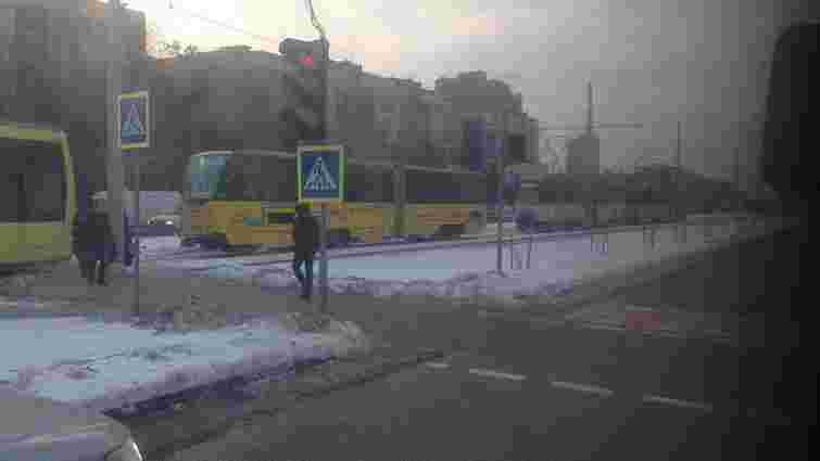 Через негоду у Львові вийшли з ладу майже половина трамваїв