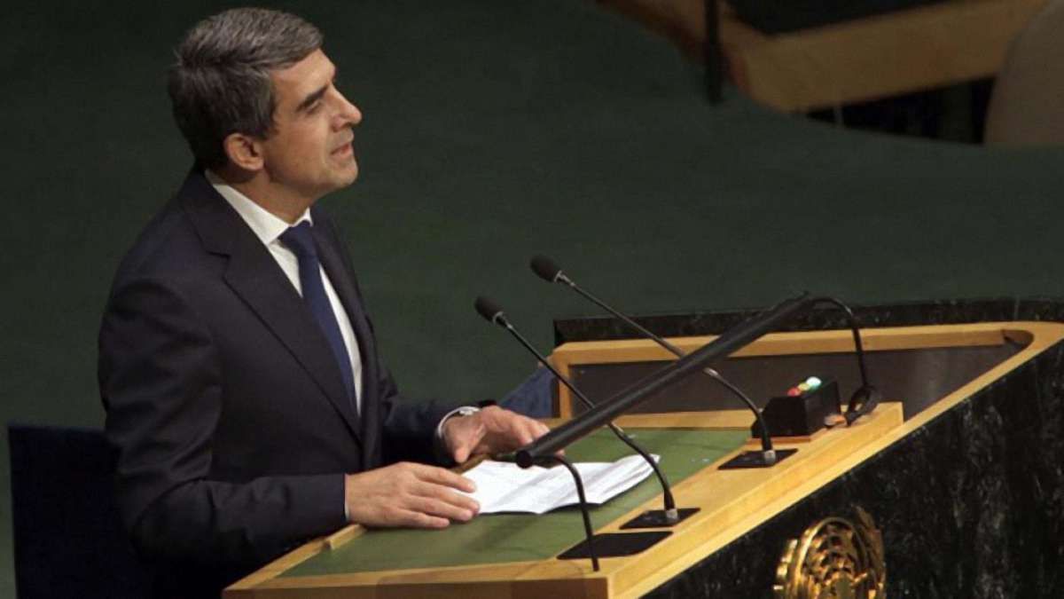 Президент Болгарії порадив своєму новообраному наступникові пам'ятати, що Крим - це Україна