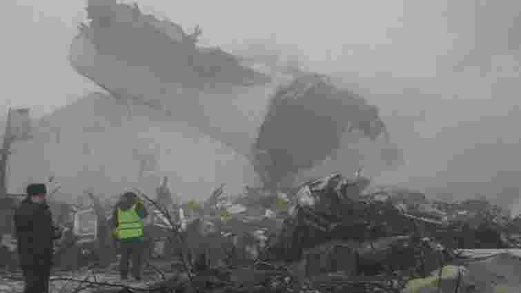 Понад 30 людей загинули внаслідок авіакатастрофи вантажного літака у Киргизстані