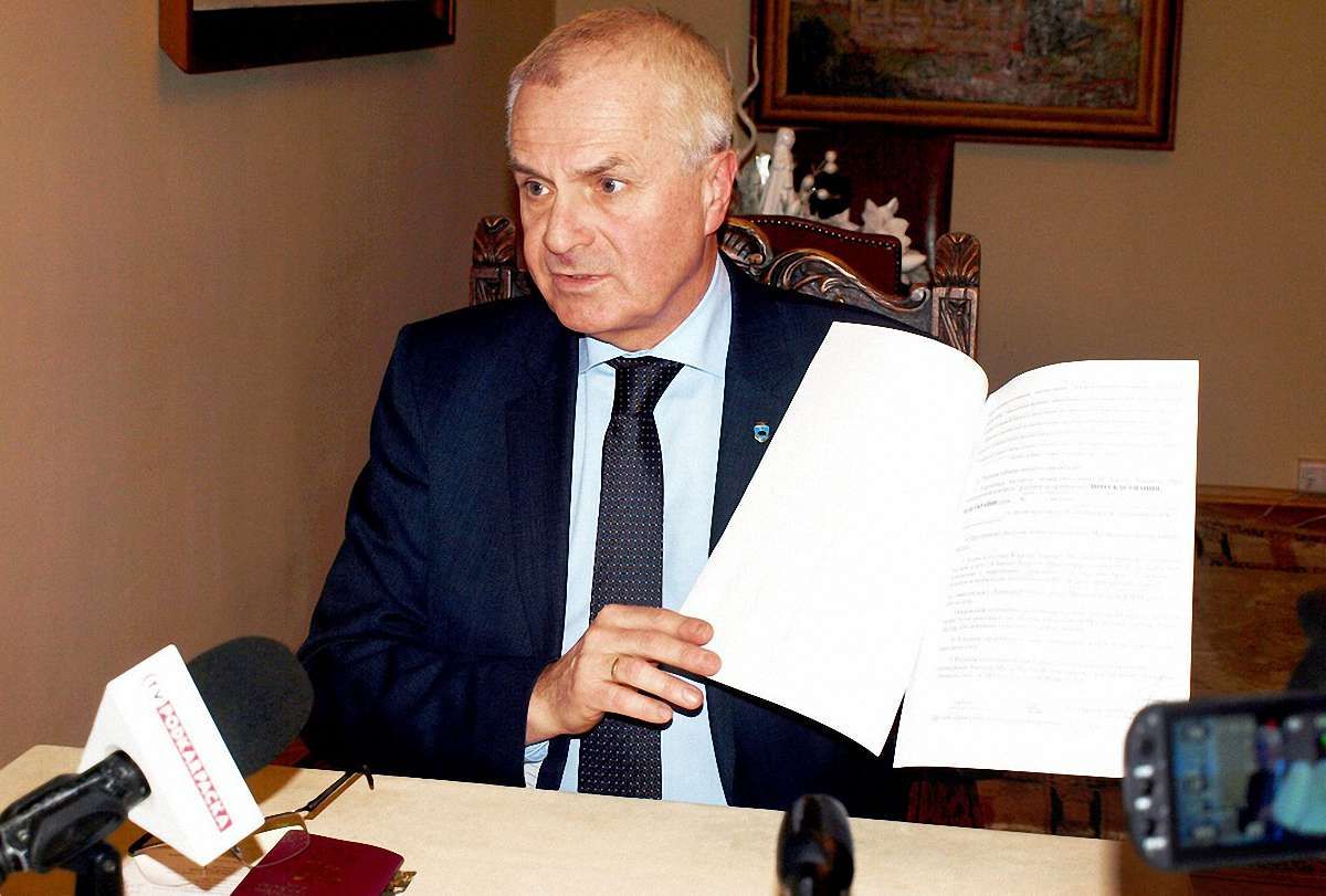 Меру Перемишля на 5 років заборонили в’їзд в Україну
