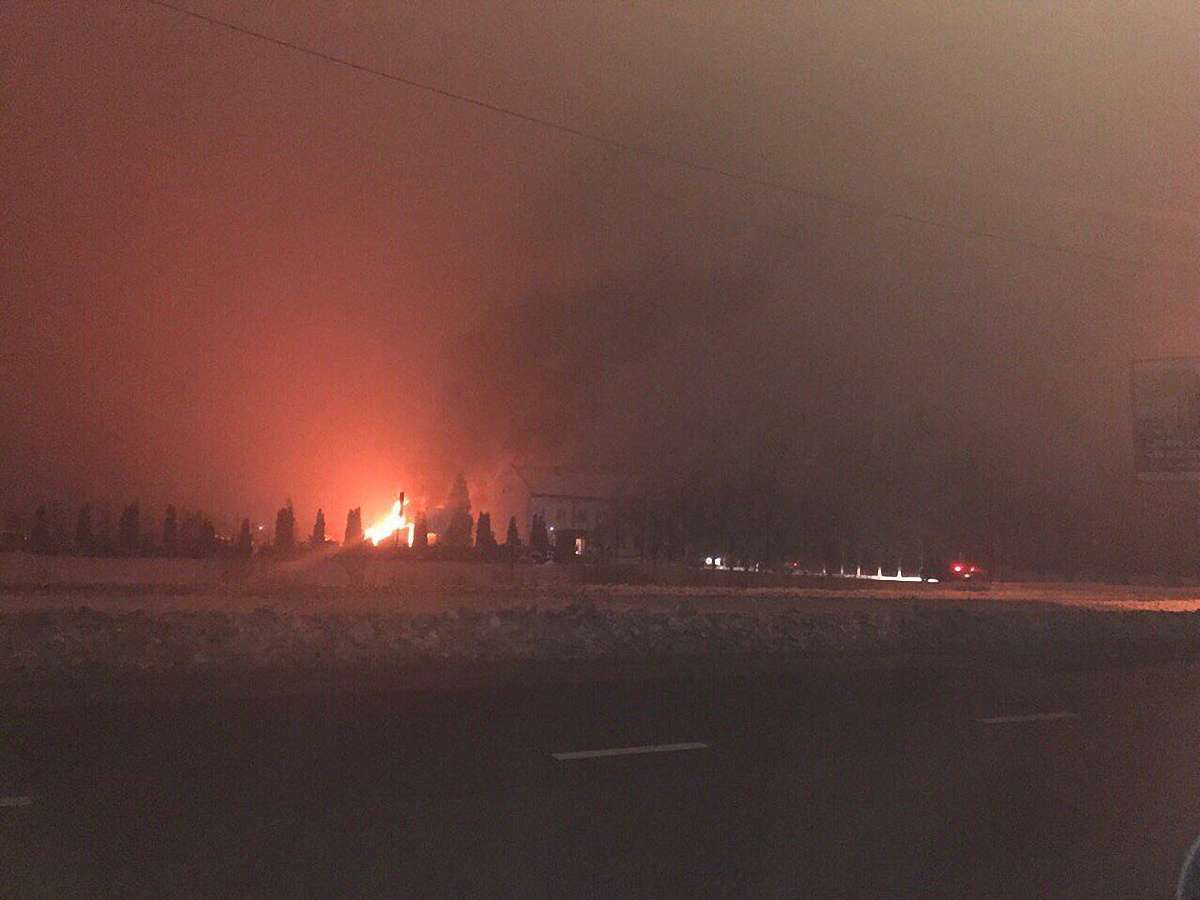 На львівському іподромі вночі згорів автобус