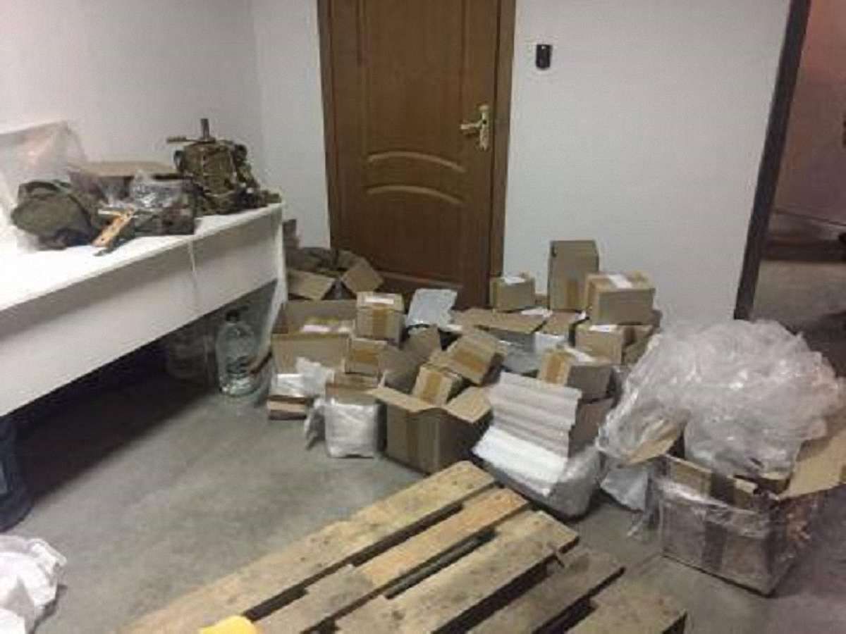 Держприкордонслужба виявила в «Жулянах» комплектуючі до ПТРК і авіаційної техніки