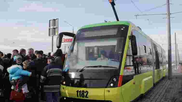 Львівська мерія дозволила експеримент з електронної оплати проїзду в трамваях