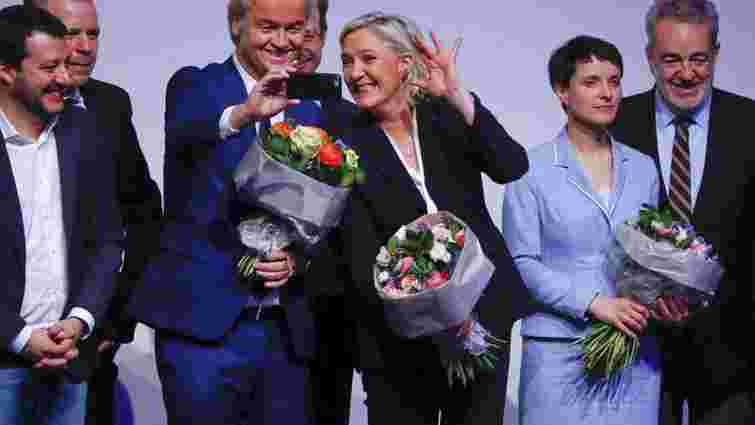 Ле Пен назвала 2017 роком повернення національних держав на противагу ЄС
