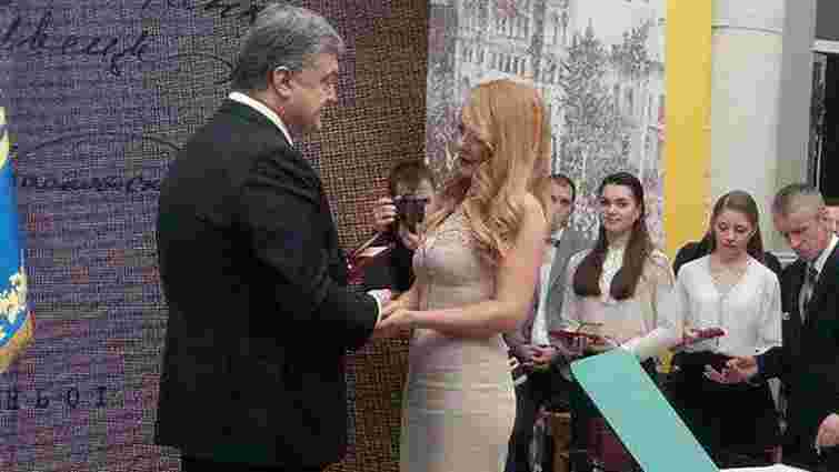 Президент присвоїв Тіні Кароль звання Народної артистки України