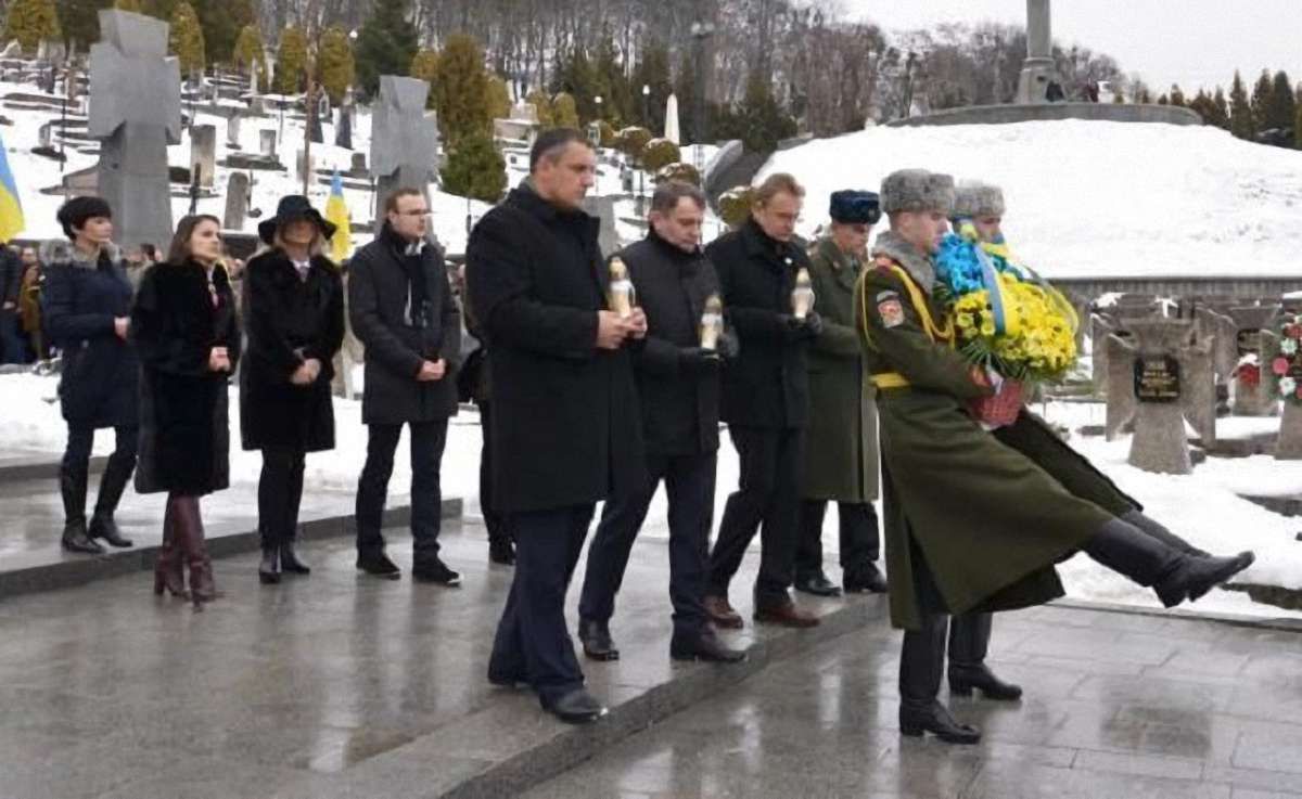 У День Соборності України у Львові вшанували пам'ять борців за незалежність
