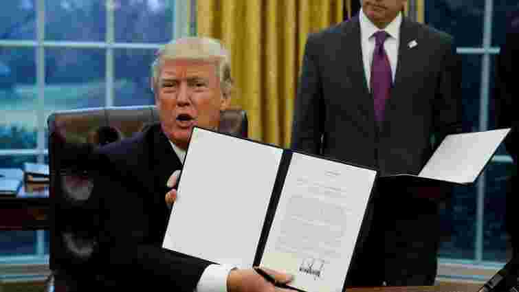 Дональд Трамп підписав указ про вихід США з угоди про Транстихоокеанське партнерство