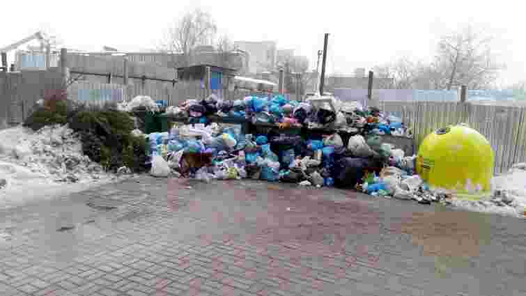За день мерія Львова скерувала 400 листів  з проханням допомогти з вивезенням сміття