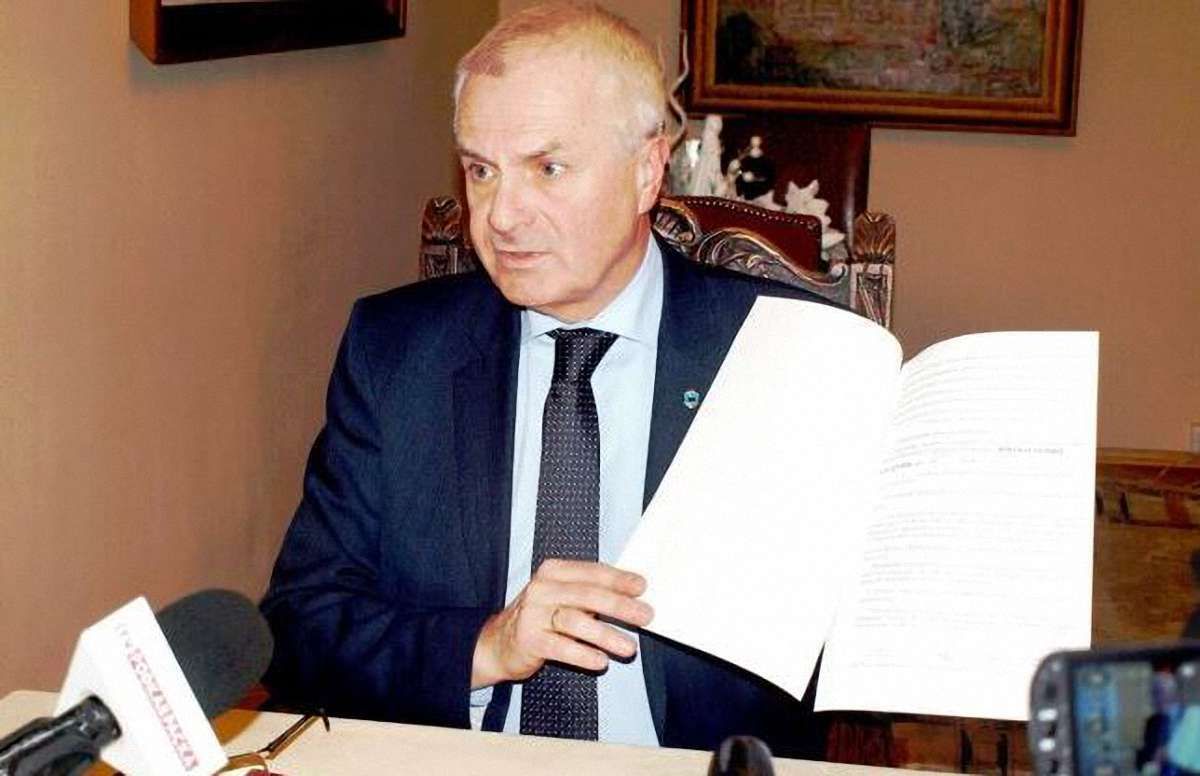 МЗС Польщі вимагає зняти заборону в'їзду до України меру Перемишля
