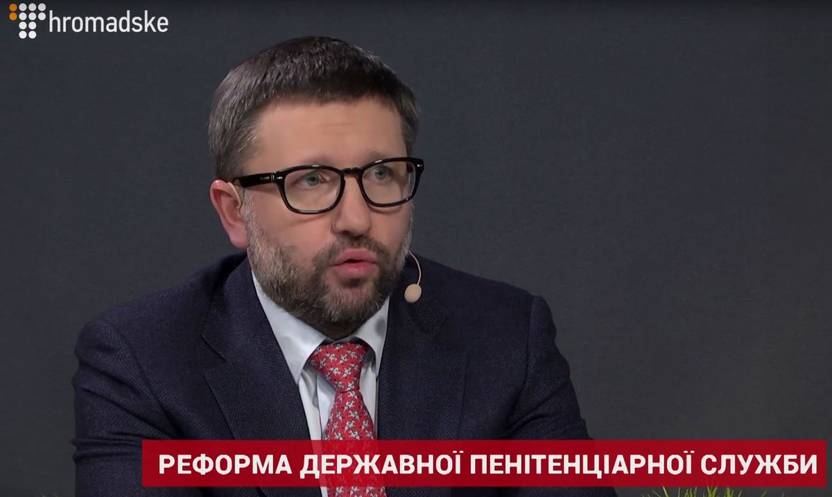 Мін’юст запропонував замінити ув'язнення за незначні злочини громадськими роботами