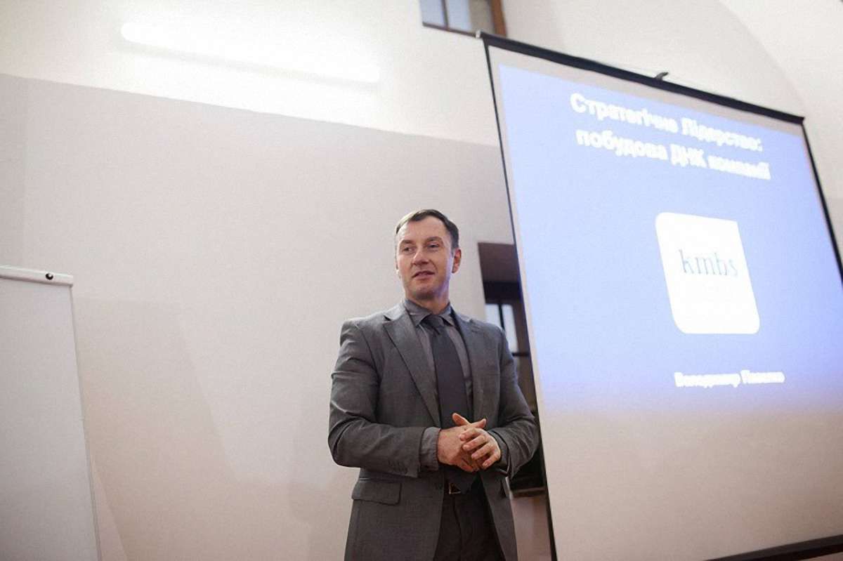 Підозрюваний у корупції заступник мера Ужгорода з'явився в прокуратуру