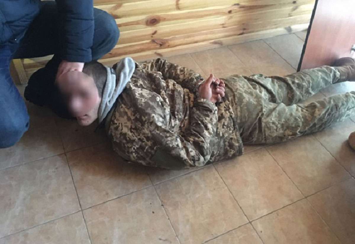 На Київщині затримали озброєну банду викрадачів