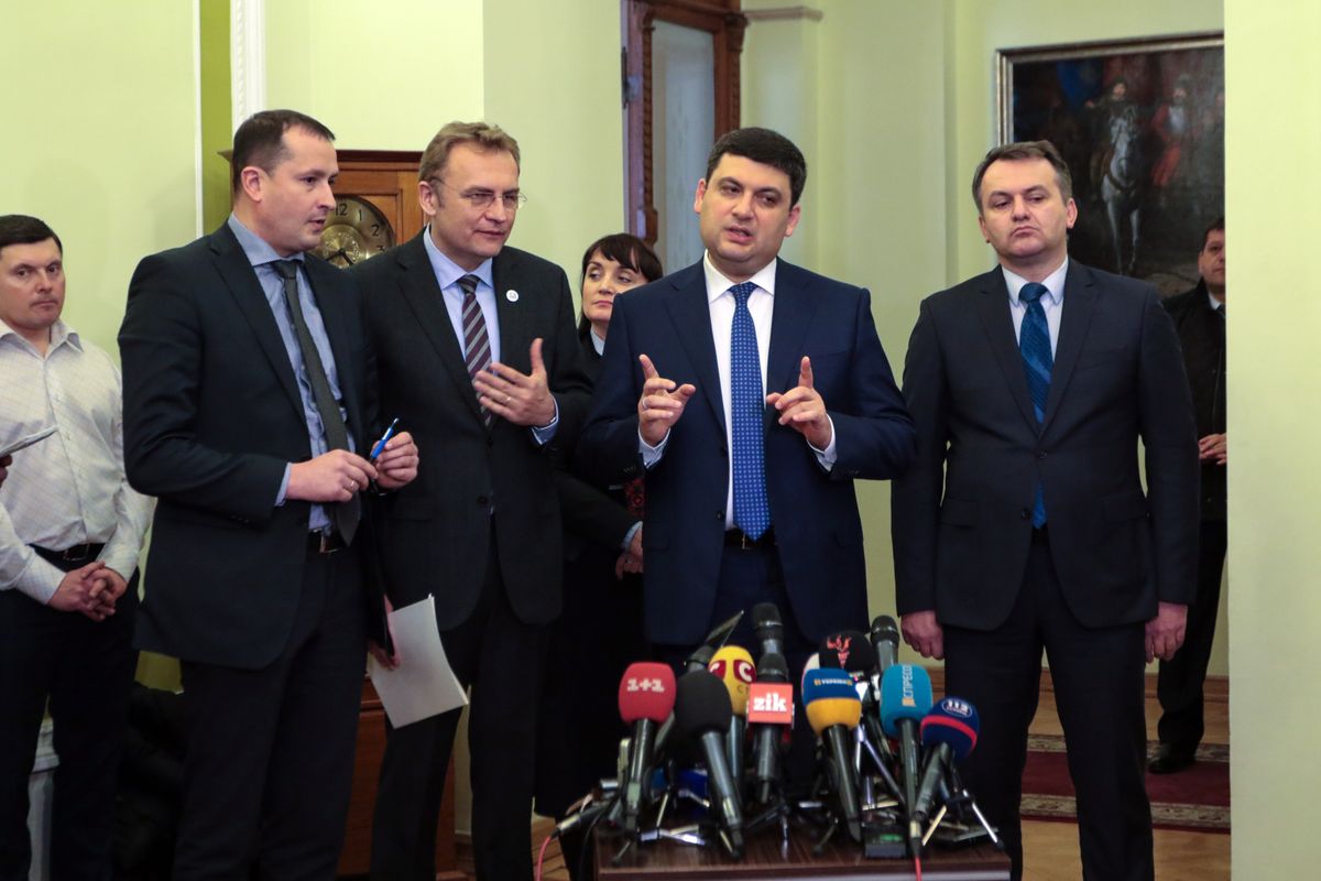 Гройсман зобов’язав ЛОДА передати Львову земельну ділянку для нового сміттєзвалища