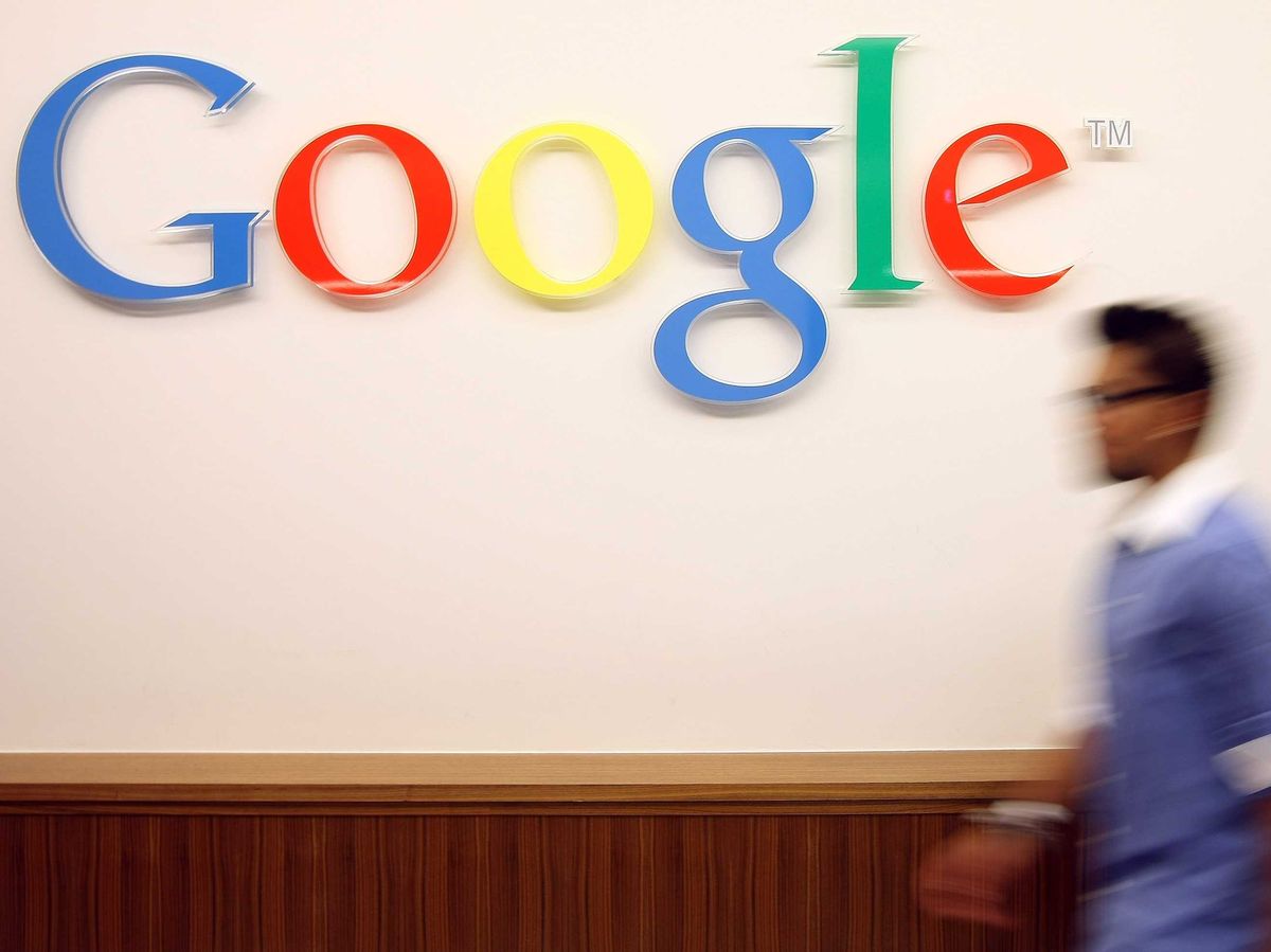 Google терміново повертає своїх працівників-іммігрантів до США через указ Трампа