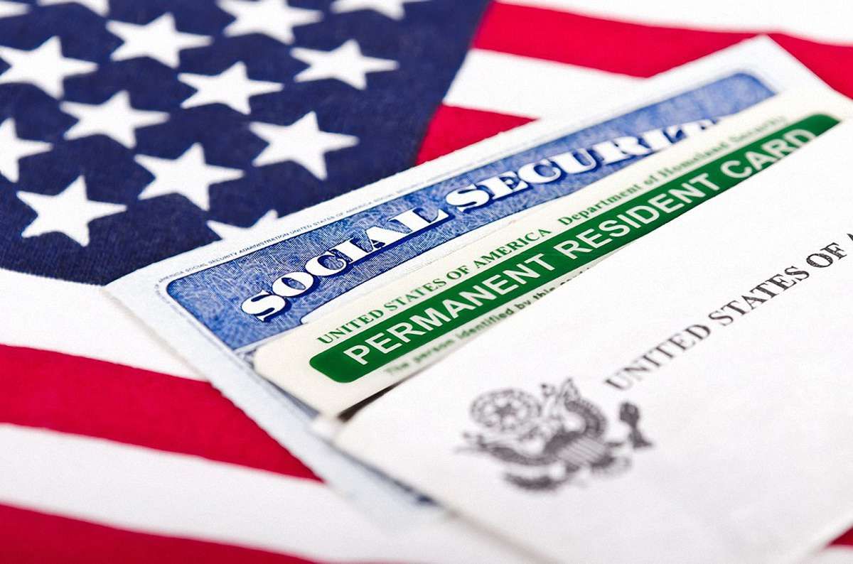 Заборона на в’їзд у США не поширюватиметься на власників Green Card