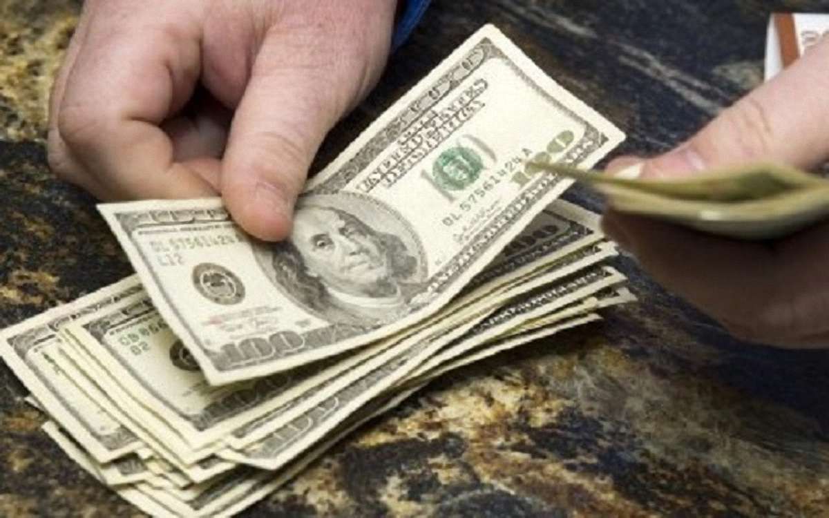 У 2016 році українцям з-за кордону переказали $2,49 млрд