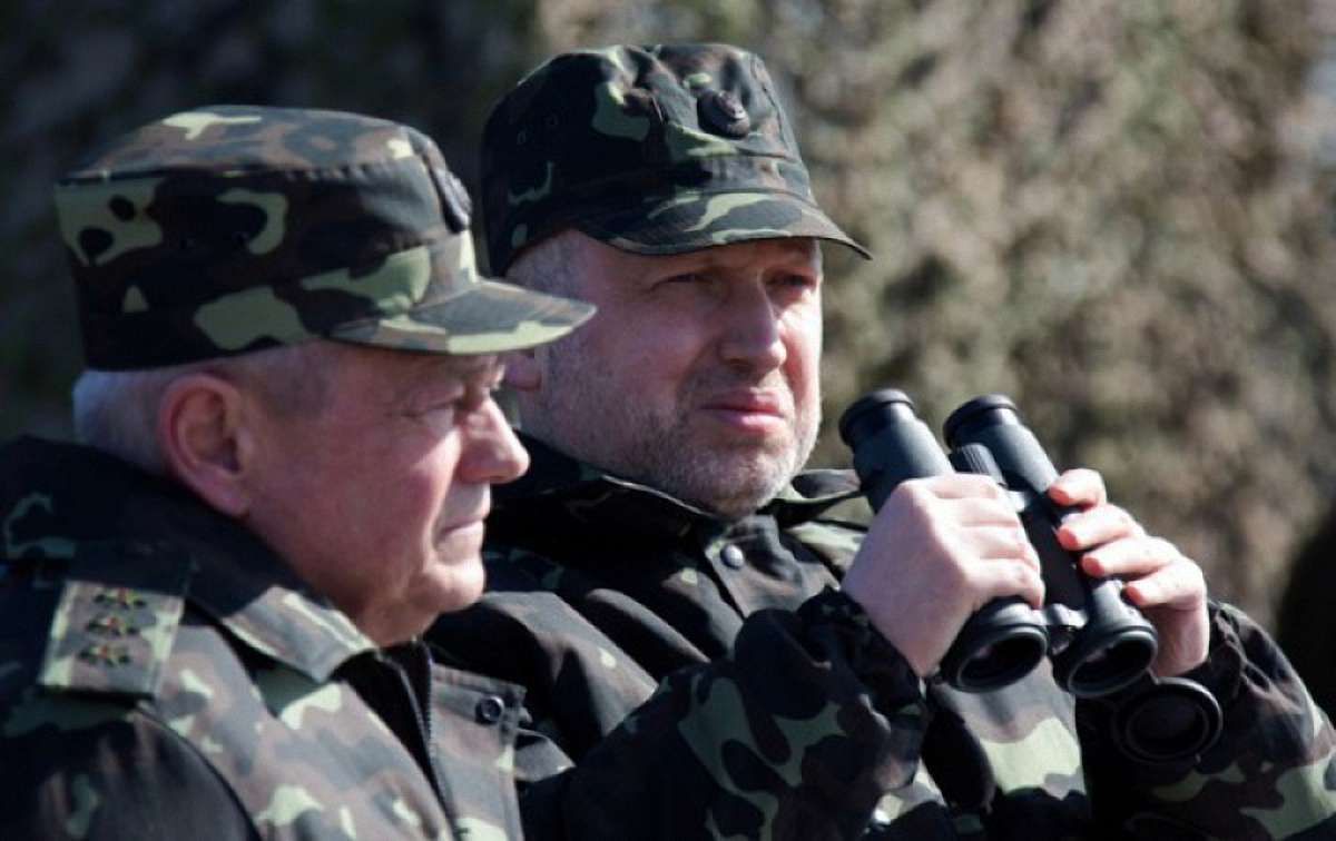 Турчинов підтвердив ознаки підготовки наступу збройних сил РФ на Донбасі