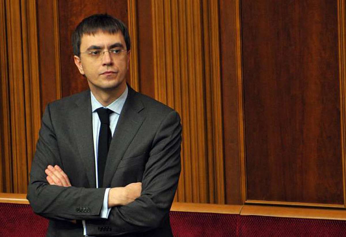 Міністр інфраструктури звинуватив Дубневичів у відмиванні вкрадених коштів «Укрзалізниці»