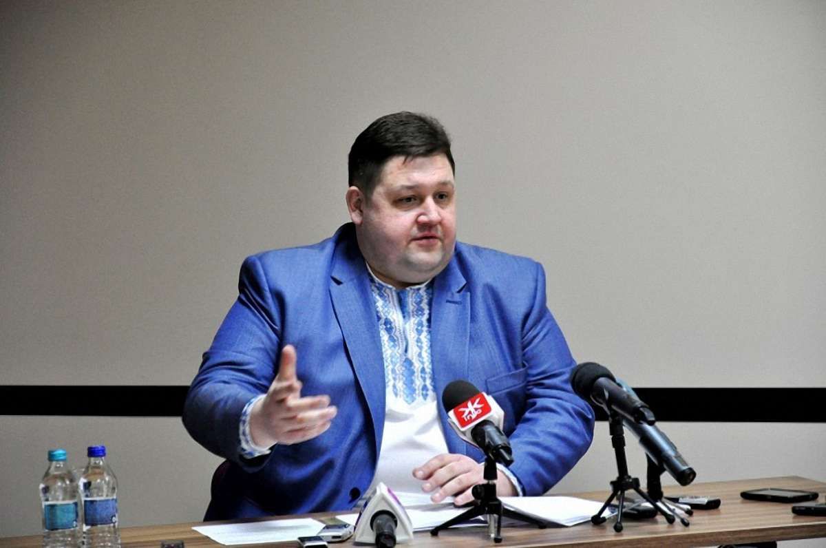 Голова Житомирської ОДА заявив про намір легалізувати видобуток бурштину