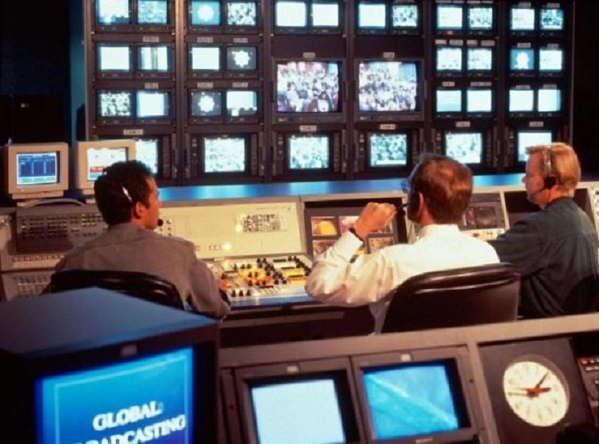 Український телеканал почав мовлення кримськотатарською за кордон та в окупований Крим
