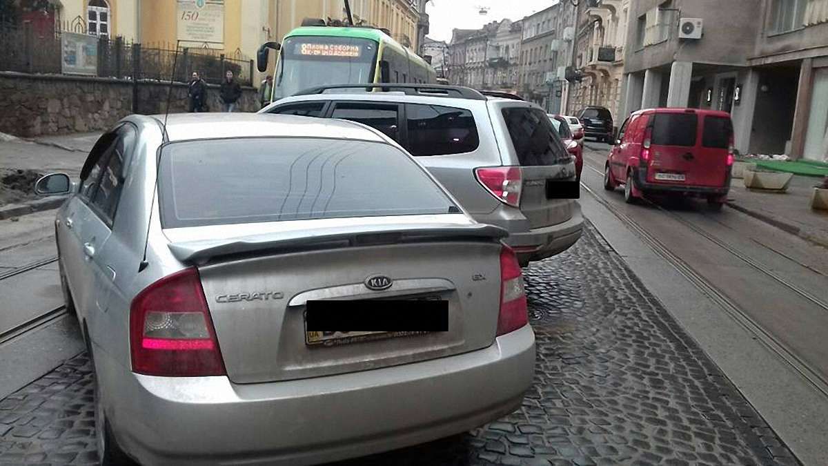Через ДТП на вул. Франка у Львові не ходять трамваї
