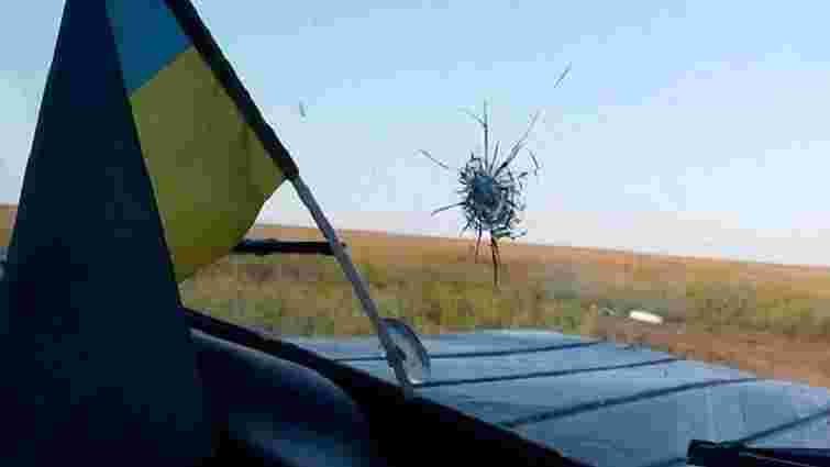 На Донбасі російські снайпери обстріляли українських офіцерів СЦКК