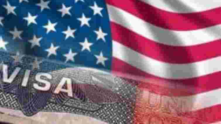 США збільшили кількість відмов українцям у візах