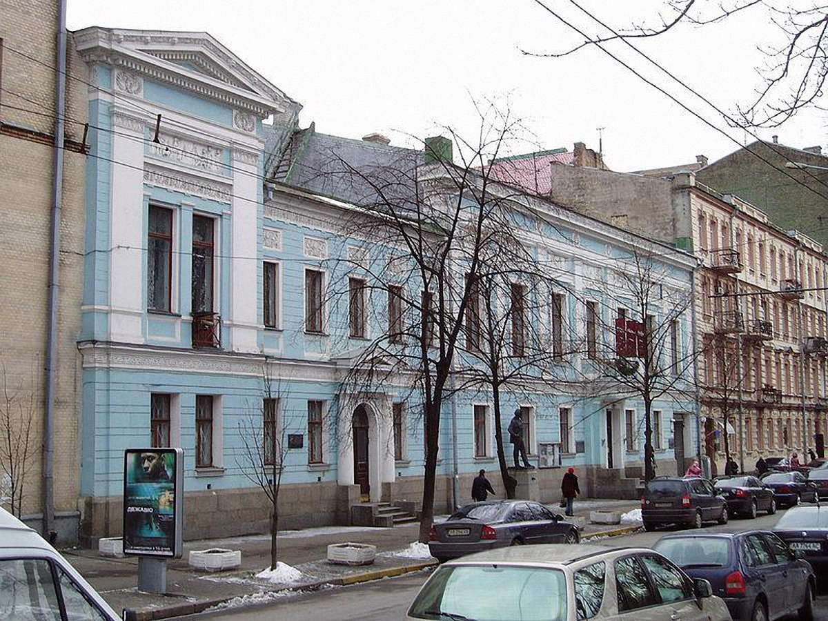 Київрада прийняла рішення перейменувати столичний музей російського мистецтва