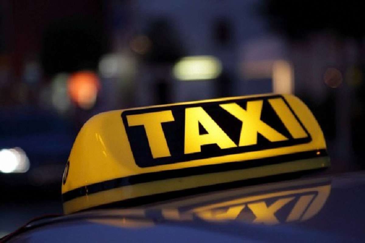 На Львівщині оштрафували 15 нелегальних таксистів