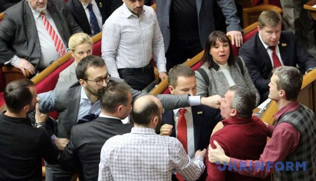 Депутати заговорили про ухвалення «Етичного кодексу парламентарів» у ВРУ