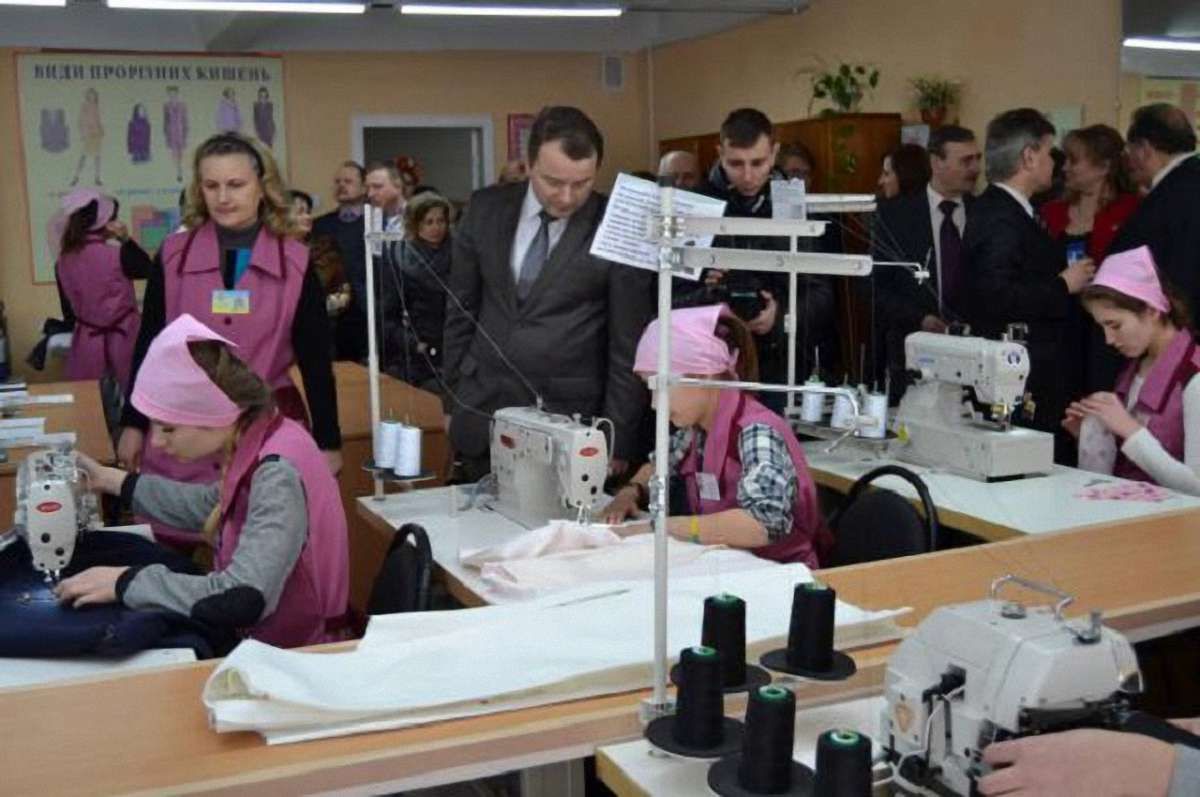 У Червонограді створили центр сучасних швейних технологій та дизайну