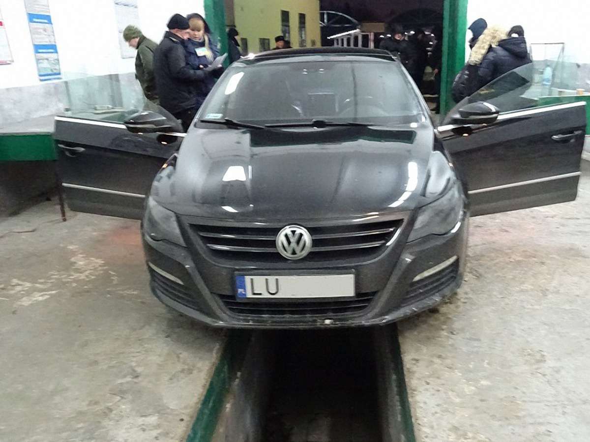  У пункті пропуску «Шегині» затримали 23-річного львів’янина, який перевозив марихуану